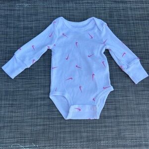 🍭Nike White Bodysuit with Pink Swooshes long sleeve